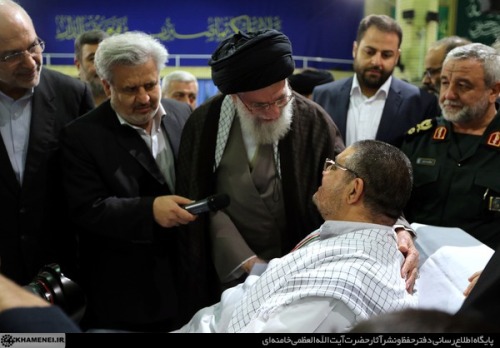 دیدار جمعی از جانبازان قطع نخاعی و بالای ۷۰درصد با رهبر انقلاب دیدار جمعی از جانبازان قطع نخاعی و بالای ۷۰درصد با رهبر انقلاب