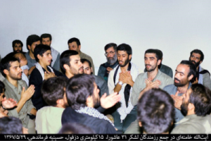 سینه زنی رهبر انقلاب + عکس سینه زنی رهبر انقلاب + عکس