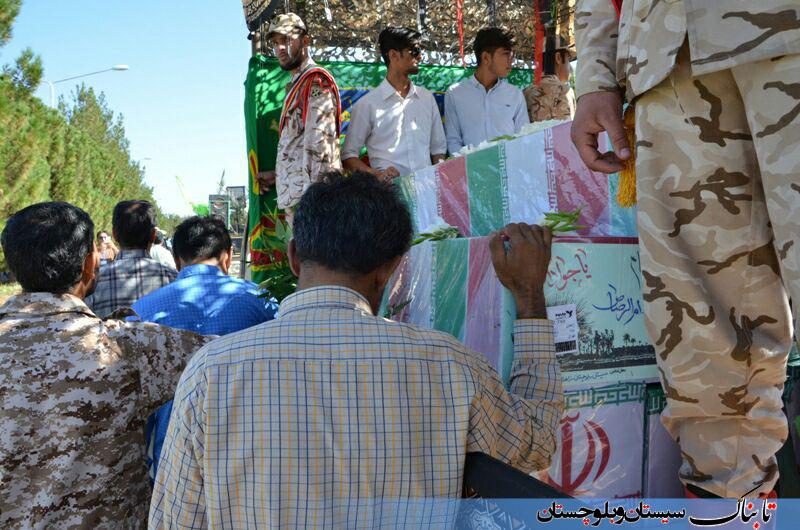 شمیم بهشت در سیستان و بلوچستان/ گزارش تصویری استقبال از 15 شهید گمنام در سیستان  وبلوچستان/ مقرر است مدفن شهدا، نقاط مختلف استان را تبرک نماید