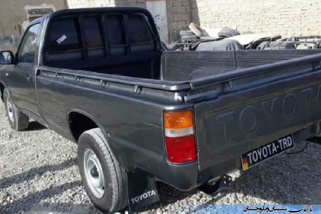 پلاکهای جالب این قاچاقچی ها / قاچاقچیهایی با خودروی پلاک دبی پلاکهای جالب این قاچاقچی ها / قاچاقچیهایی با خودروی پلاک دبی