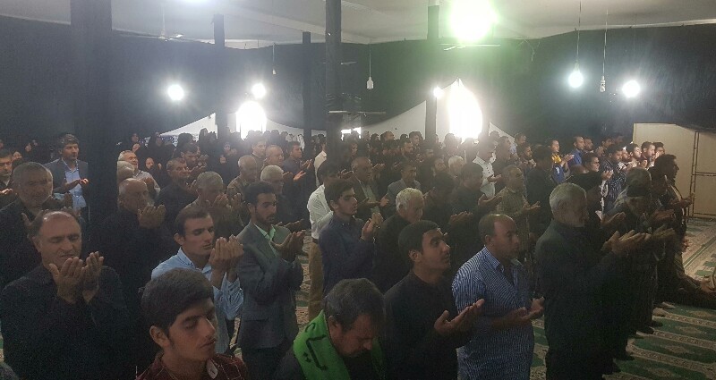 اصل حرکت امام حسین سیاسی بود