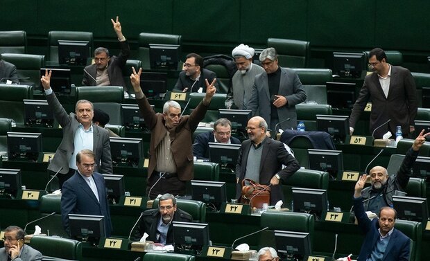 منشأ کمک مالی برای تأمین هزینههای انتخاباتی شفاف میشود منشأ کمک مالی برای تأمین هزینههای انتخاباتی شفاف میشود