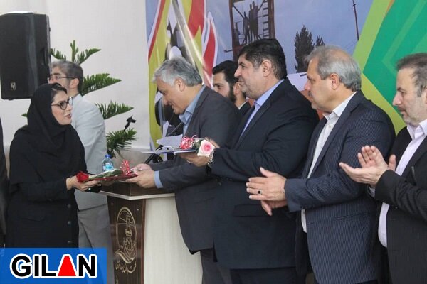 آیین تجلیل از خبرنگاران فعال شهرستان بندر انزلی آیین تجلیل از خبرنگاران فعال شهرستان بندر انزلی