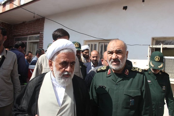 سفر فرمانده کل سپاه به مسجدسلیمان سفر فرمانده کل سپاه به مسجدسلیمان