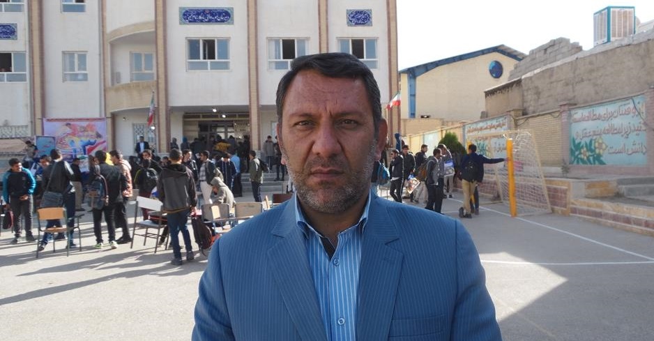 نواختن زنگ استکبار ستیزی در بیش از 300 مدرسه شهرستان بویراحمد / وظیفه حفظ ارزش ها در گام دوم با نسل چهارم انقلاب است + فیلم و تصاویر