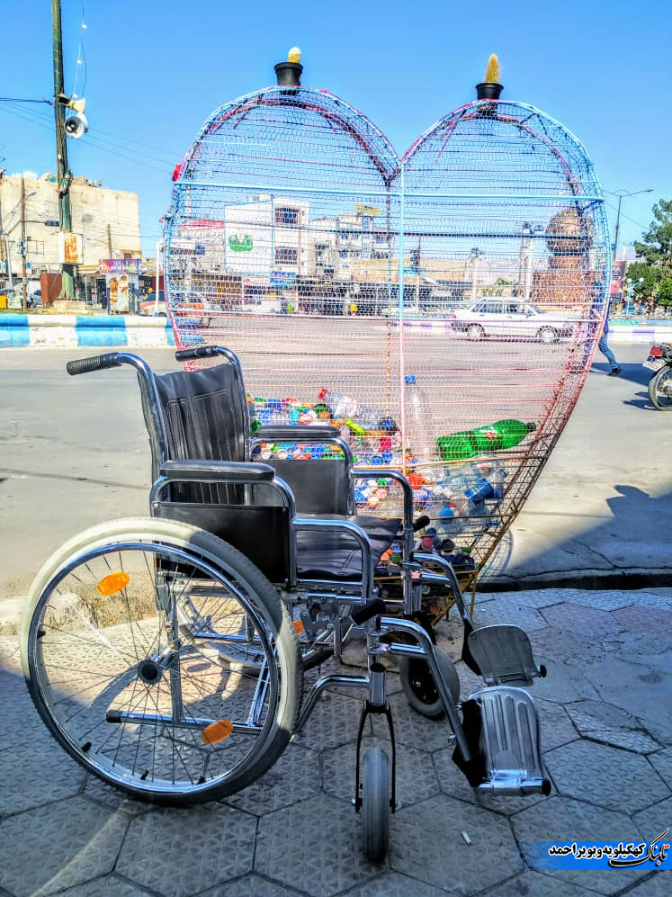 گذرگاه از خانه تا دانشگاه دانشجوی معلول لنده ای هموار شد+تصویر گذرگاه از خانه تا دانشگاه دانشجوی معلول لنده ای هموار شد+تصویر