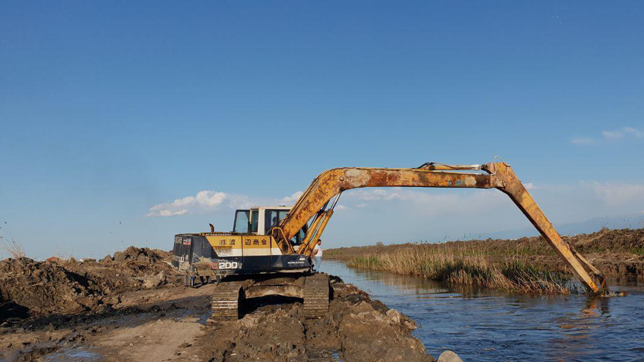 لایروبی رودخانه های منتهی به قره سو در کردکوی لایروبی رودخانه های منتهی به قره سو در کردکوی