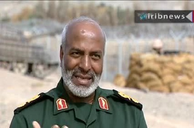 حضور سردار مارانی فرمانده قرارگاه مدینه منوره در مناطق سیل زده استان هرمزگان+فیلم