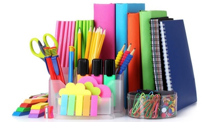 ۶۰۰۰ بسته لوازمالتحریر میان دانشآموزان نیازمند کرمانشاهی توزیع شد ۶۰۰۰ بسته لوازمالتحریر میان دانشآموزان نیازمند کرمانشاهی توزیع شد