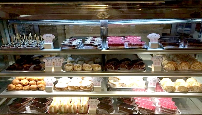 فعالیت بیش از ٢٠٠ واحد صنفی در اتحادیه کافه قنادان کرمانشاه