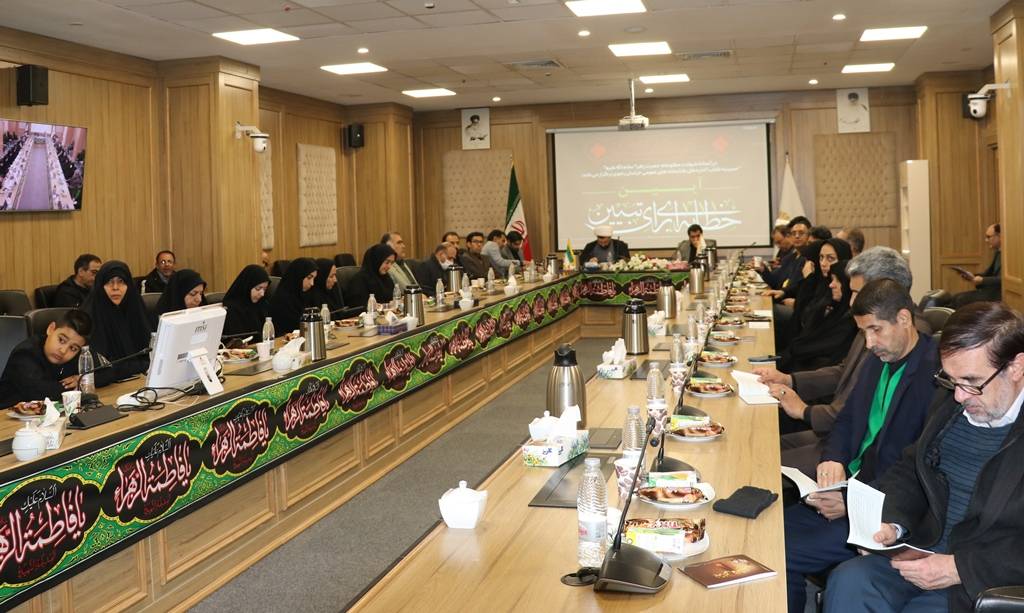 کتابداران پرچمداران اهل بیت(ع) هستند