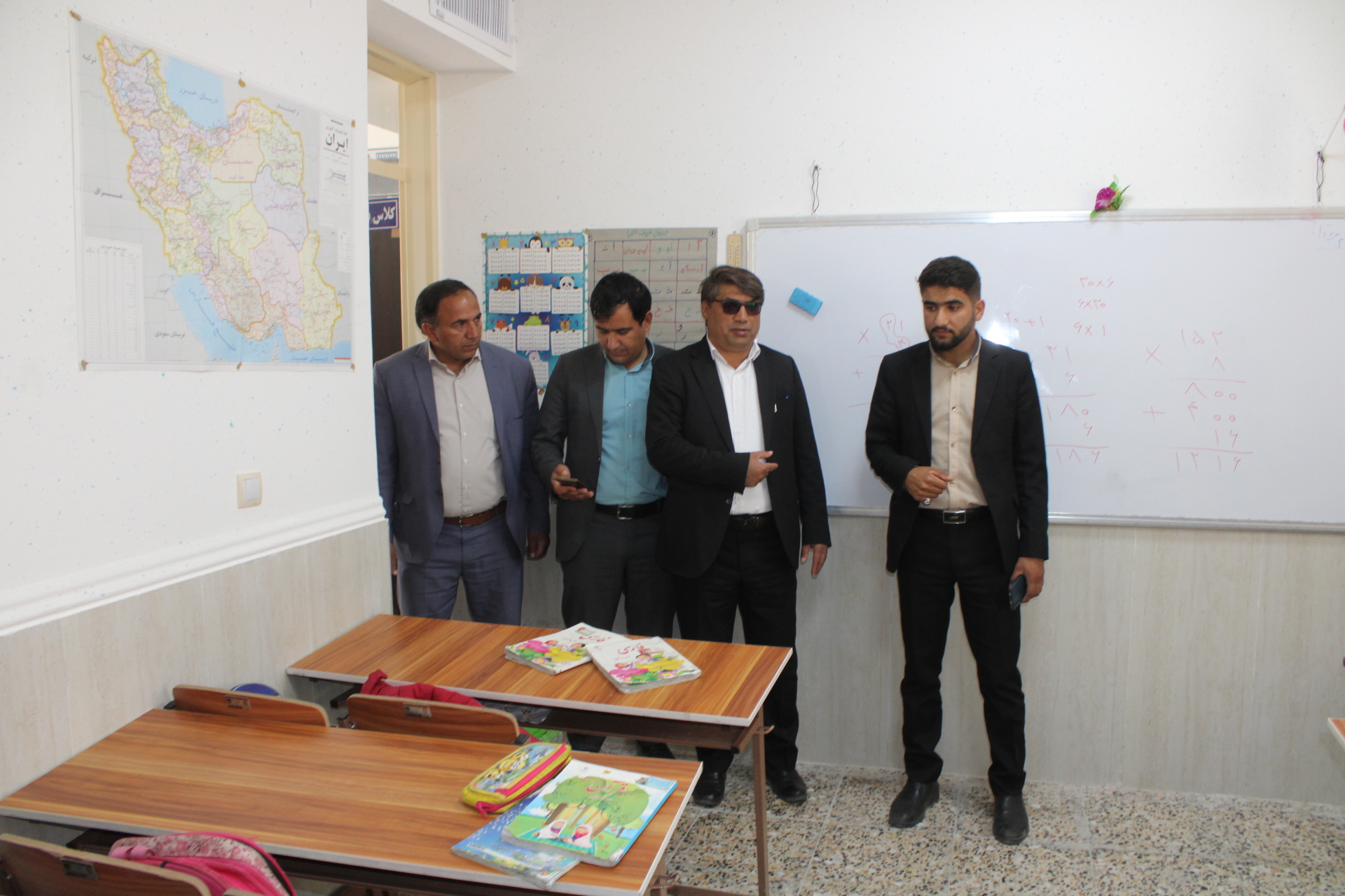 نشست مدیر آموزش و پرورش مارگون با اصحاب رسانه نشست مدیر آموزش و پرورش مارگون با اصحاب رسانه