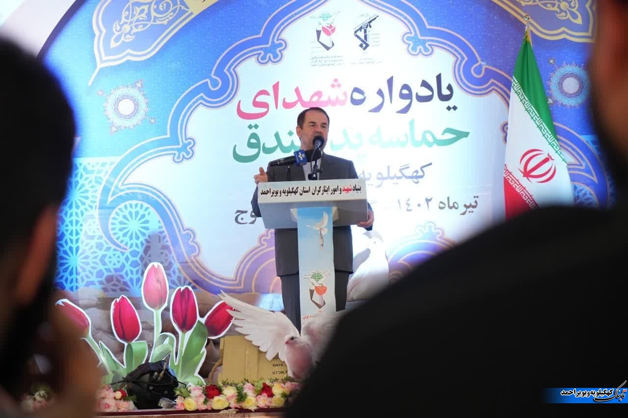 احمدزاده : پد خندق جلوه ای از عاشورا بود / ، شهادت ، اسارت و از خودگذشتکی یک به یک تکرار شد