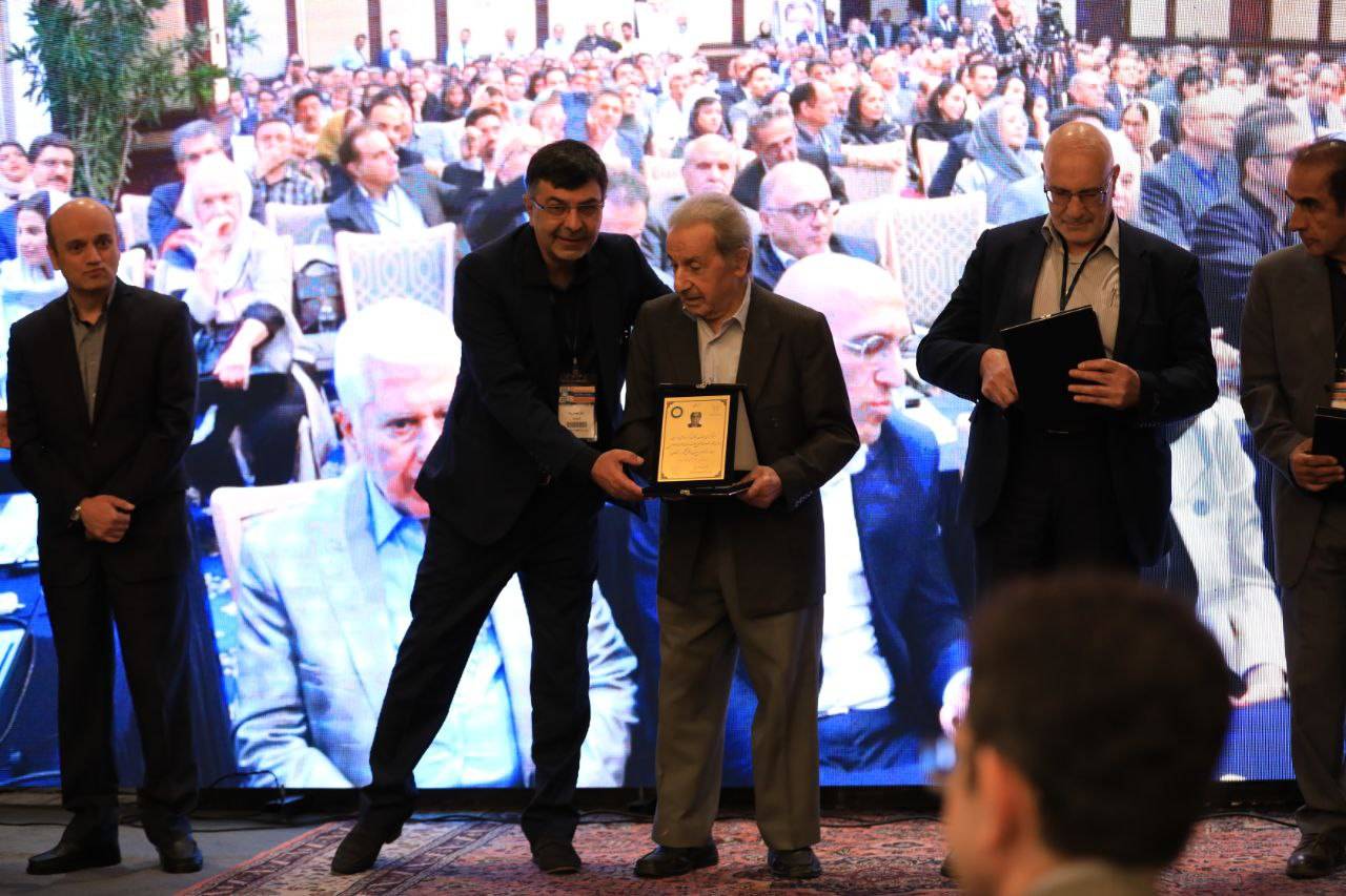 یک سوم ایرانیان در طول زندگی به بیاختیاری ادرار دچار میشوند یک سوم ایرانیان در طول زندگی به بیاختیاری ادرار دچار میشوند