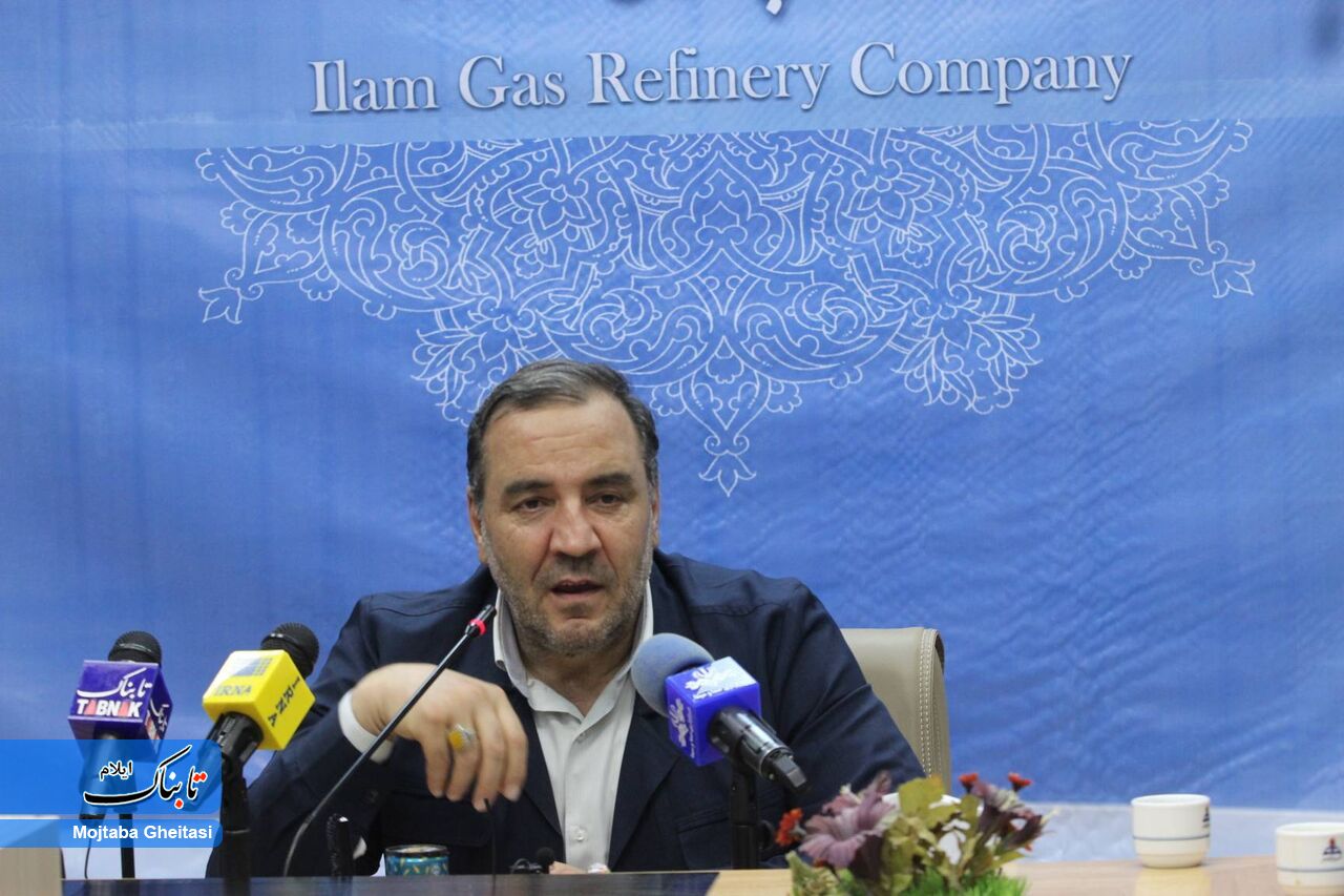 کاهش 13پله ی تورم در استان /استان ایلام از لحاظ جلب سرمایه گذار خارجی رتبهی اول کشور را کسب کرد کاهش 13پله ی تورم در استان /استان ایلام از لحاظ جلب سرمایه گذار خارجی رتبهی اول کشور را کسب کرد