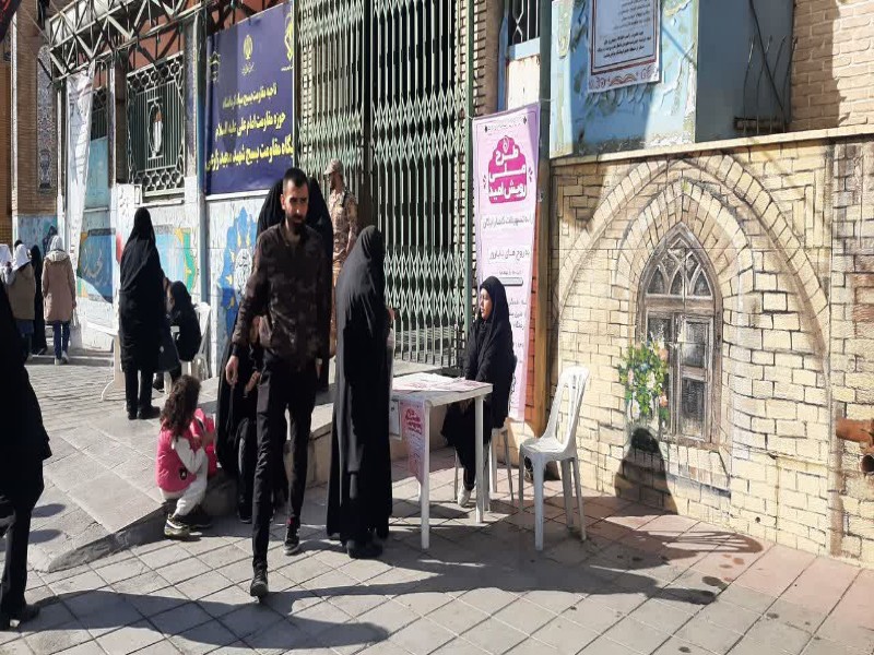 میز خدمت طرح ملی «رویش امید» در کرمانشاه برگزار شد