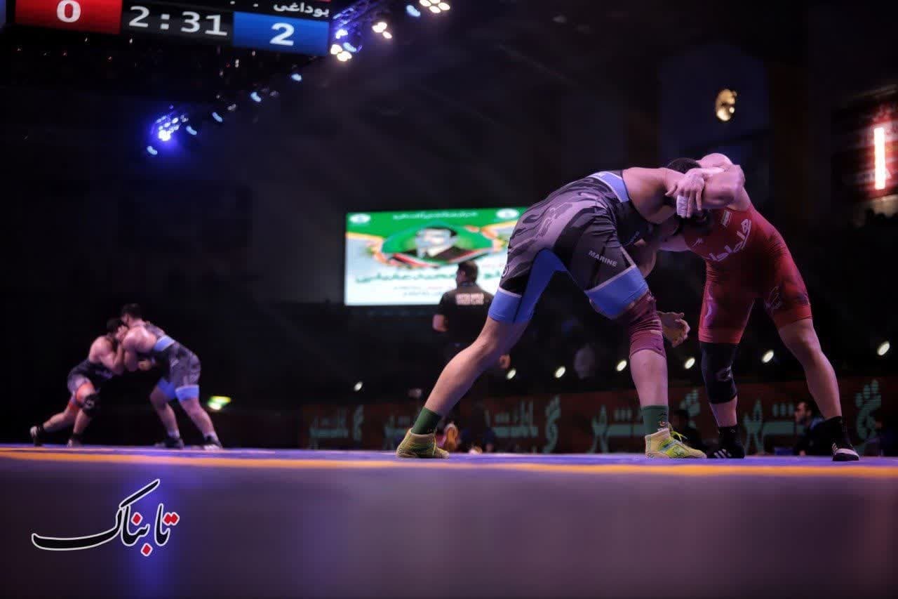 اختتامیه رقابت‌های کشتی آزاد قهرمانی کشور در گرگان+تصاویر