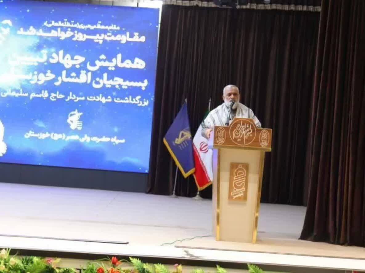 بدون حضور مدافعان حرم؛ امت اسلامی درگیر جنگ های داخلی می شد