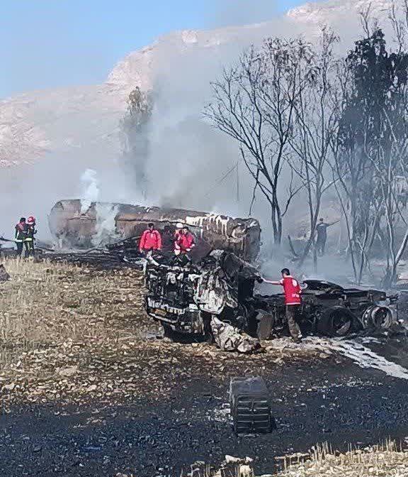 تصادف هولناک در سه راهی جندالله ایلام ۳ کشته بر جای گذاشت +فیلم در حال بارگزاری تصادف هولناک در سه راهی جندالله ایلام ۳ کشته بر جای گذاشت +فیلم در حال بارگزاری