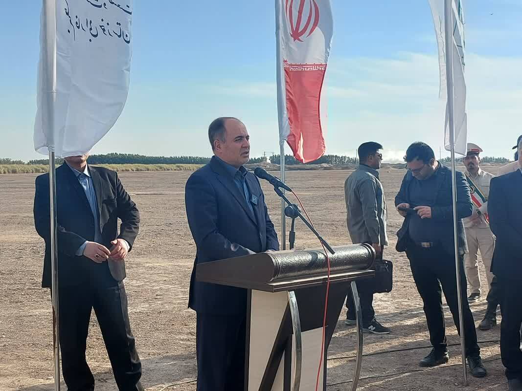 پالایشگاه فرآوری خرما در خوزستان کلنگ زنی شد پالایشگاه فرآوری خرما در خوزستان کلنگ زنی شد