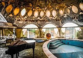 مرمت کاخ مروارید استان البرز تنها با واگذاری به بخش خصوصی ممکن است