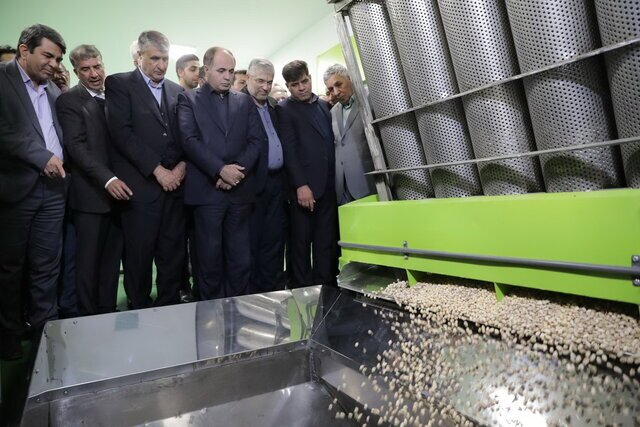 استفاده از فناوری هستهای برای رفع مشکلات تولید پسته و باغداران/کارخانه آلودگیزدایی و فرآوری خشکبار با استفاده از فناوری پلاسما افتتاح شد