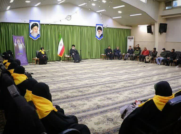 مروج معارف اهل‌بیت (ع) در منطقه خود باشید/تفکر شیعه مبتنی بر استکبارستیزی و مقاومت انقلابی است