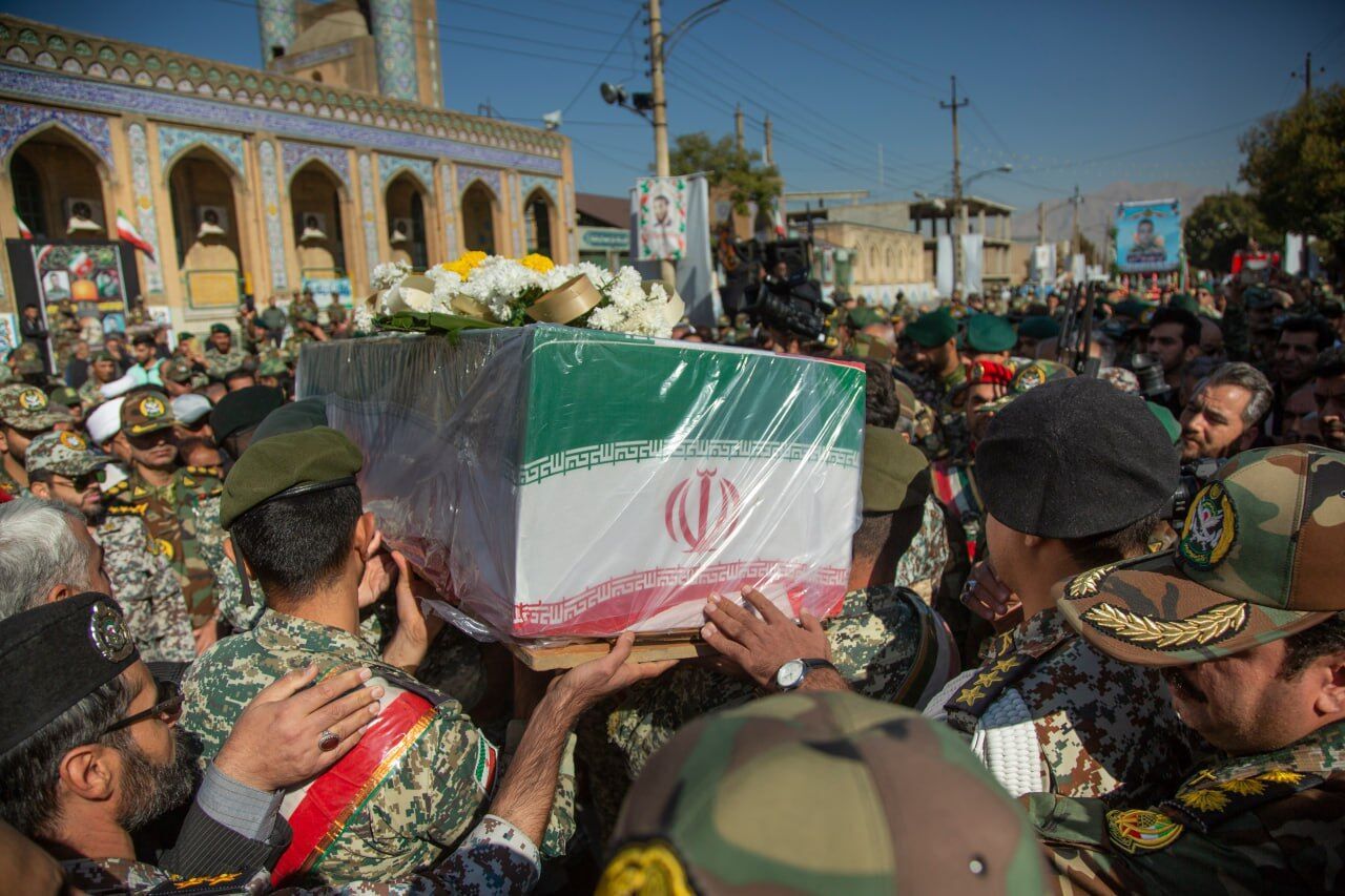 خروش کرمانشاهیها غیور علیه جنایات اغتشاشگران خروش کرمانشاهیها غیور علیه جنایات اغتشاشگران