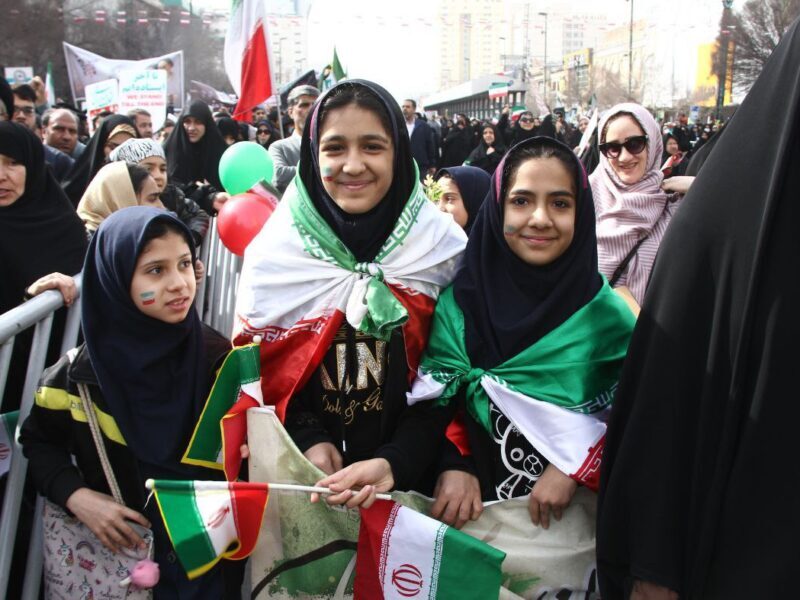 از نقد مجازی تا حضور میدانی از نقد مجازی تا حضور میدانی