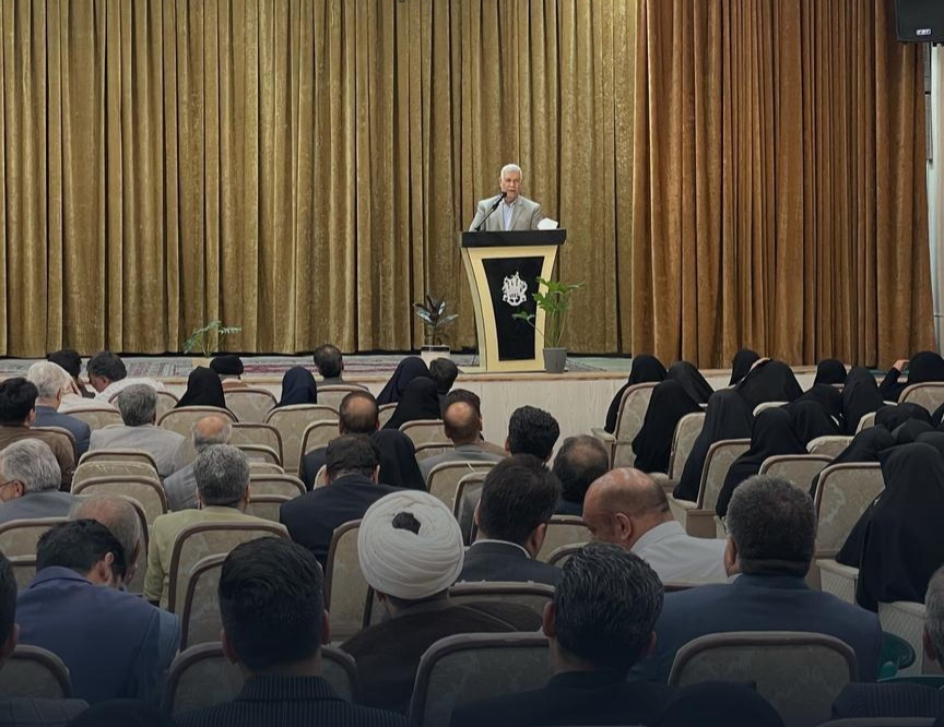 لزوم حفظ منزلت فرهنگیان بعنوان ستون های توسعه کشور/آینده تعلیم و تربیت استان کرمان امیدوارکننده است لزوم حفظ منزلت فرهنگیان بعنوان ستون های توسعه کشور/آینده تعلیم و تربیت استان کرمان امیدوارکننده است