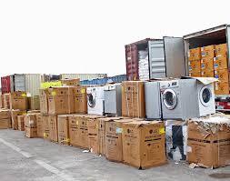 کشف ۱۴۰۰ ماشین لباسشویی قاچاق در اشتهارد استان البرز