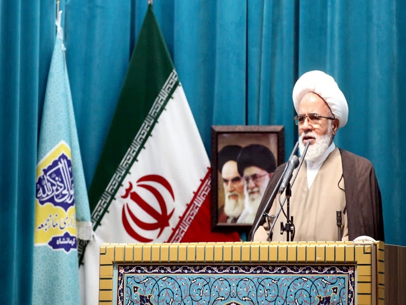 دشمن با توطئه و سیاست «نه جنگ و نه صلح» قصد فلج کردن اقتصاد کشور را دارد/ هشدار نسبت به جنگ روانی دشمن علیه ایران