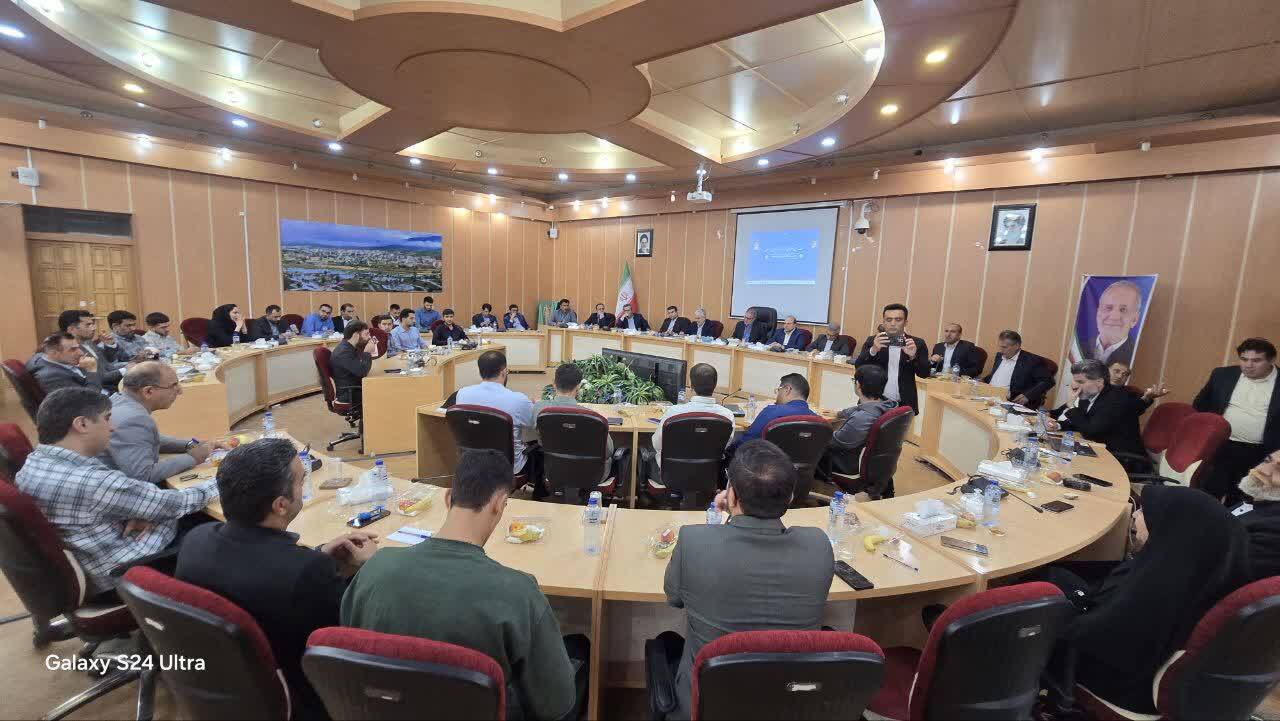 کلنگزنی ۱۸ طرح سرمایهگذاری در سفر رئیس جمهور به کهگیلویه و بویراحمد کلنگزنی ۱۸ طرح سرمایهگذاری در سفر رئیس جمهور به کهگیلویه و بویراحمد