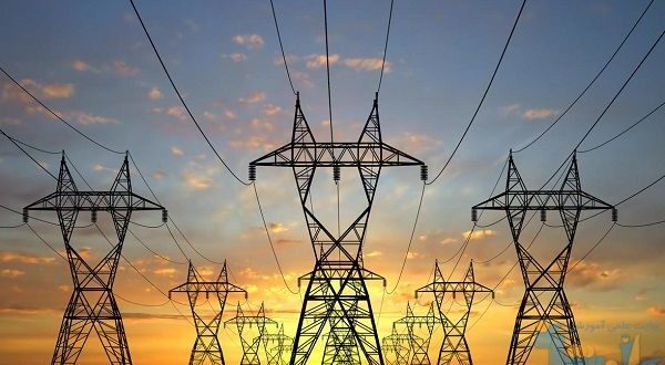 ۱۲۰ برگه اخطار به ناقضان حریم شبکه برق صادر شد ۱۲۰ برگه اخطار به ناقضان حریم شبکه برق صادر شد