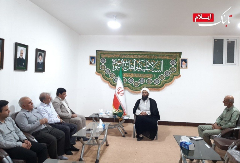 کمربند سبز و مقابله با بیابان زایی باید در اولویت قرار گیرد کمربند سبز و مقابله با بیابان زایی باید در اولویت قرار گیرد