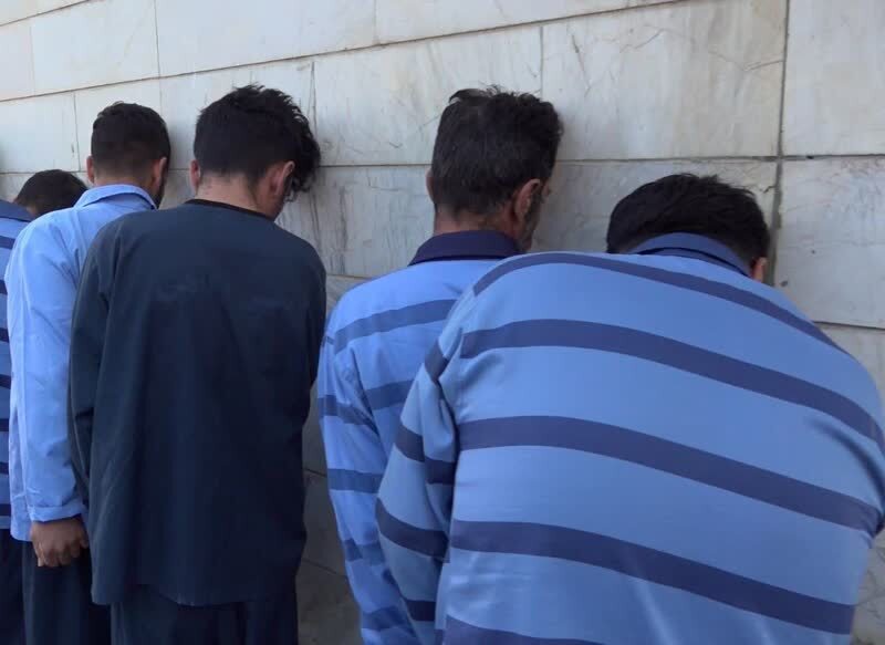 دستگيري 5 سارق و کشف 62 فقره سرقت در اراک دستگيري 5 سارق و کشف 62 فقره سرقت در اراک