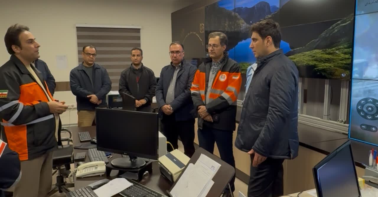 بازدید سرزده استاندار کردستان از مراکز خدماترسان در نیمهشب/ تأکید بر آمادگی کامل در برابر موج جدید بارشها بازدید سرزده استاندار کردستان از مراکز خدماترسان در نیمهشب/ تأکید بر آمادگی کامل در برابر موج جدید بارشها