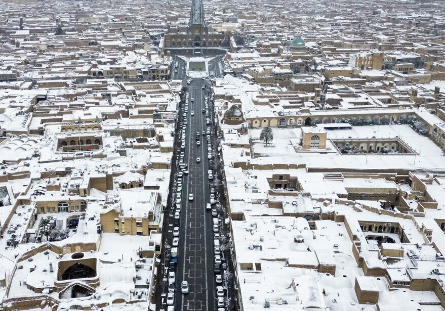 بازگشایی راه‌های ۲۸۹ روستای برف‌گیر یزد 