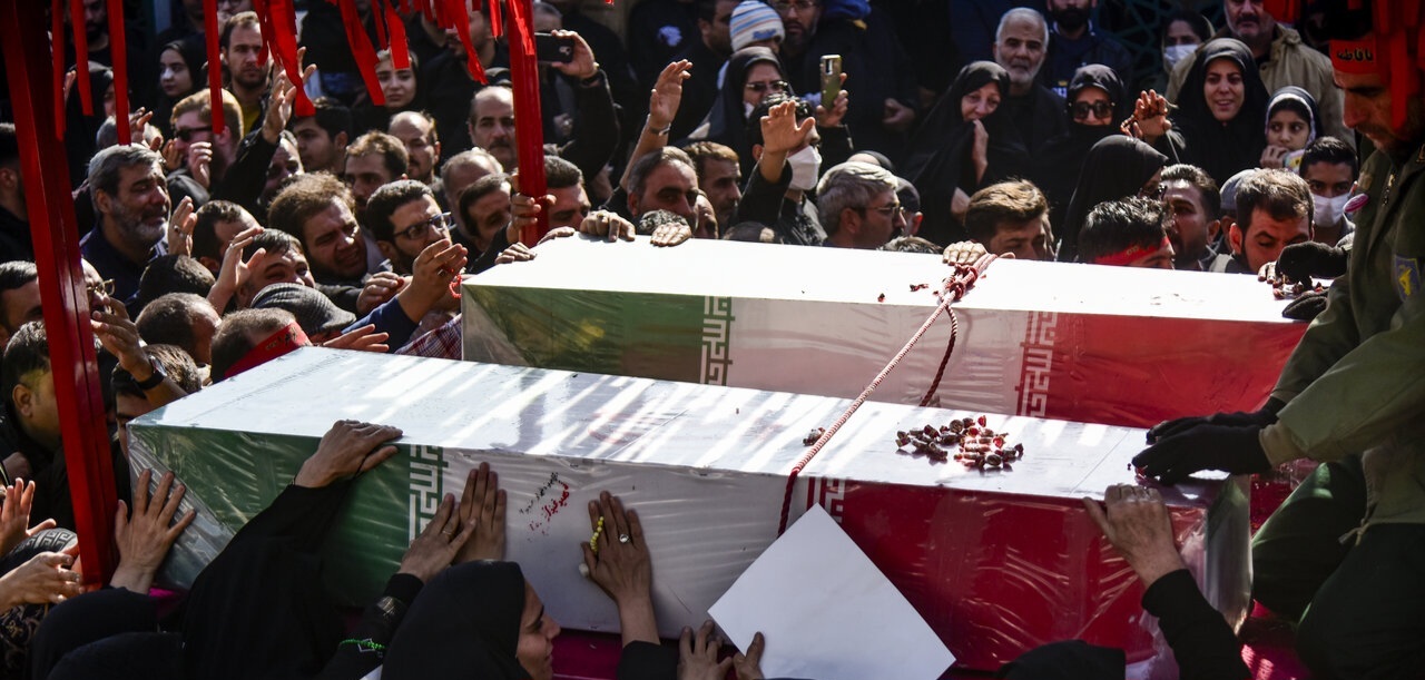 تشییع پیکر مطهر ۱۲ شهید گمنام در اصفهان