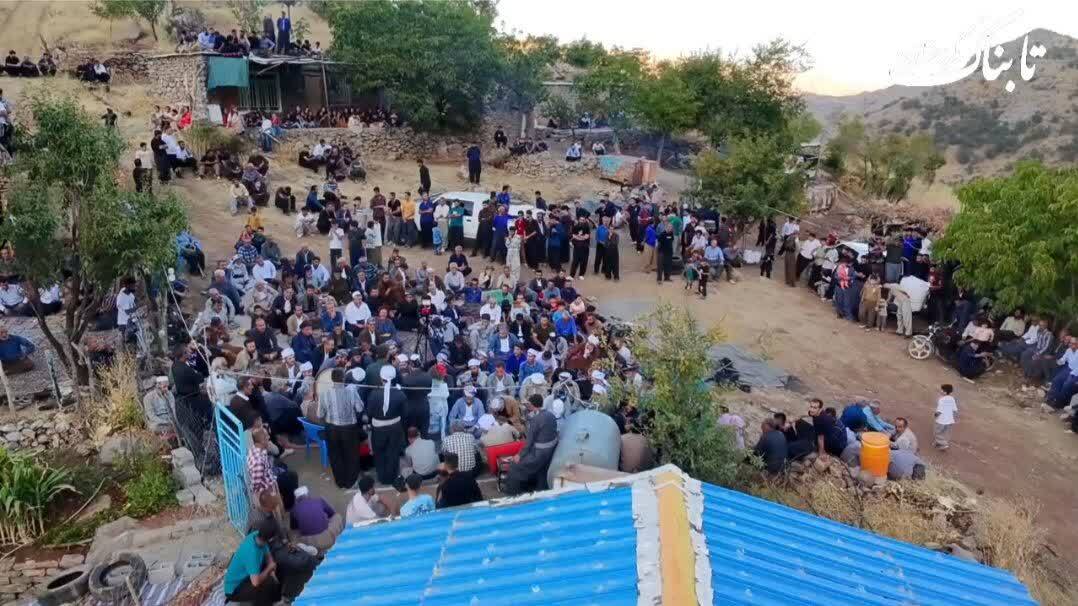 مولودیخوانی در هەوار بەنەن هورامان تخت؛ احیای سنتی دیرینه در ماه ولادت پیامبر اسلام (ص) + فیلم مولودیخوانی در هەوار بەنەن هورامان تخت؛ احیای سنتی دیرینه در ماه ولادت پیامبر اسلام (ص) + فیلم