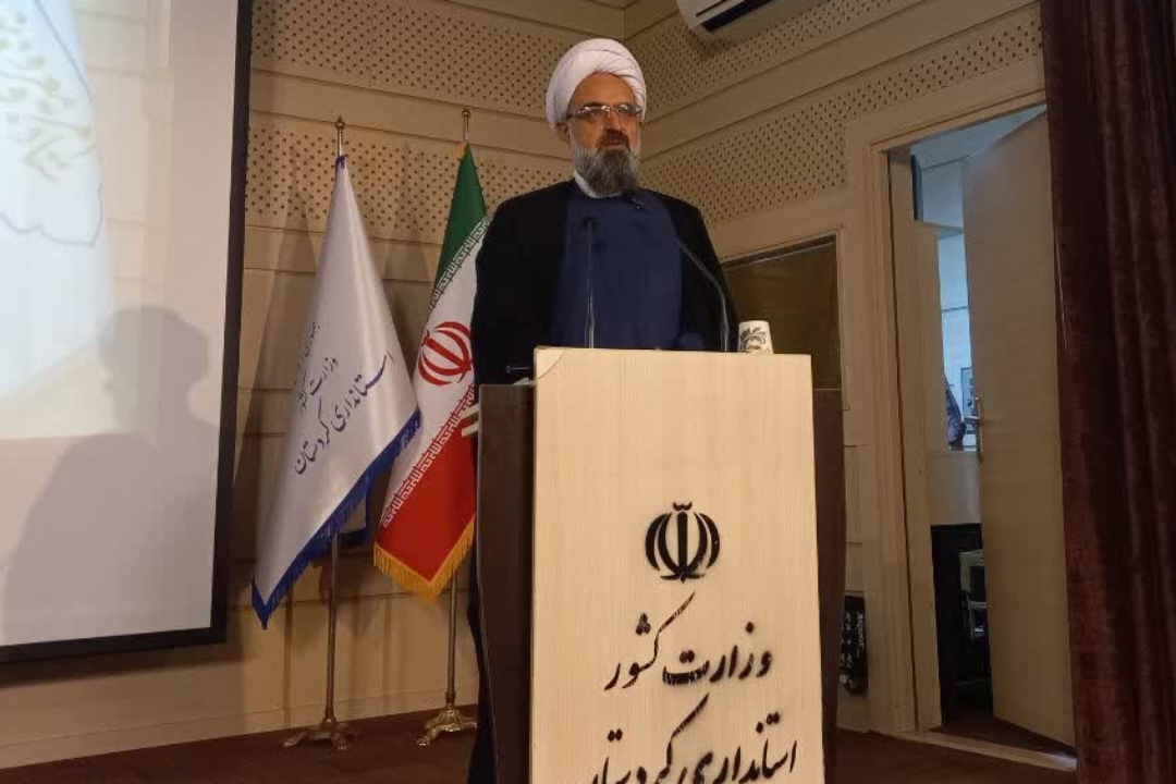 زن در نگاه اسلام هویت انسانی، اجتماعی و سیاسی دارد زن در نگاه اسلام هویت انسانی، اجتماعی و سیاسی دارد